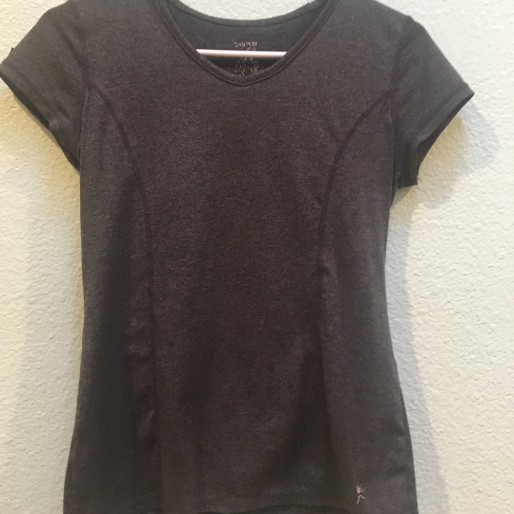 Gray form fitting t-shirt